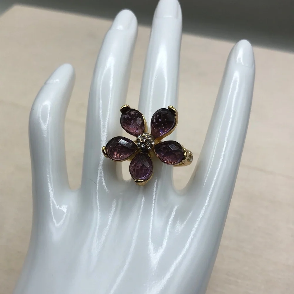 Crystal faux gemstone look costume statement style ring sz 8.